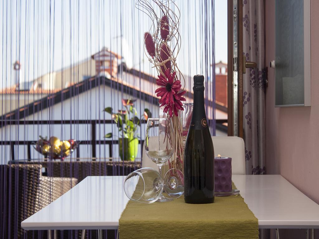 Apartments Cvek Ровин Екстериор снимка