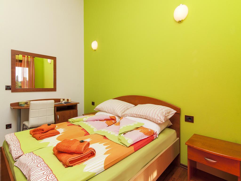 Apartments Cvek Ровин Стая снимка