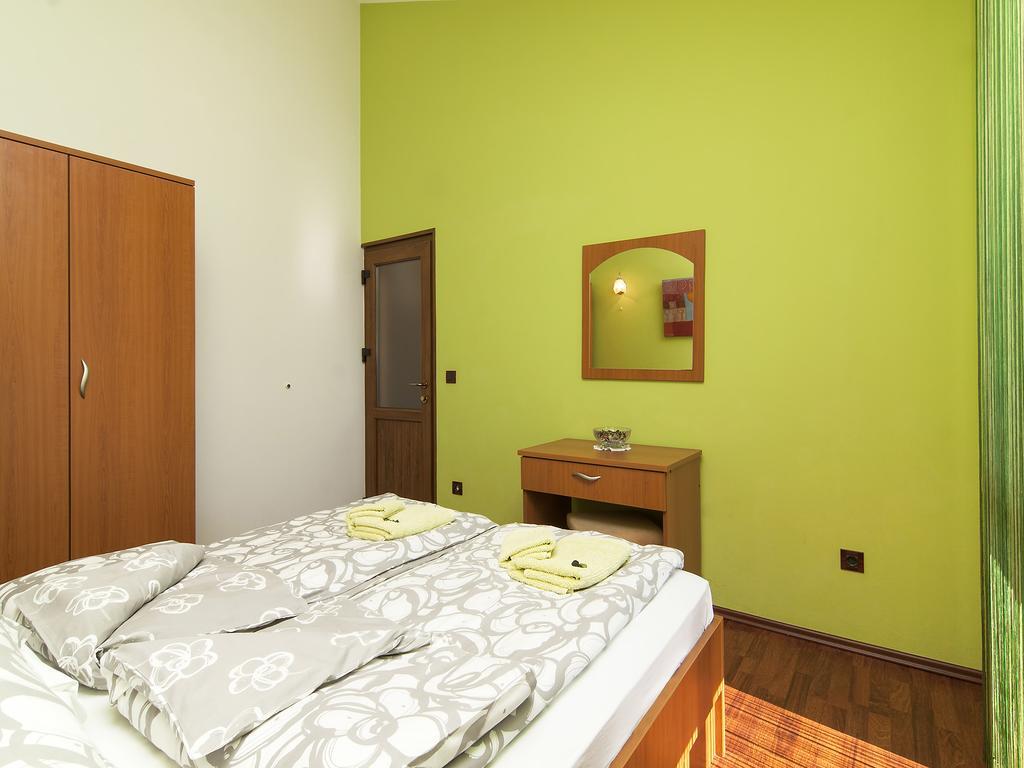 Apartments Cvek Ровин Стая снимка